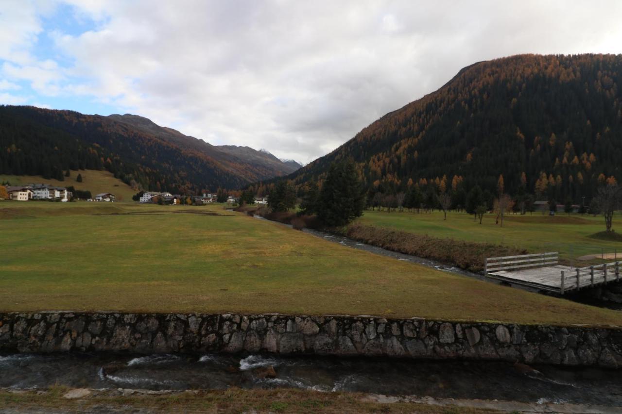 Golf Apartments - Schmid Davos Luaran gambar