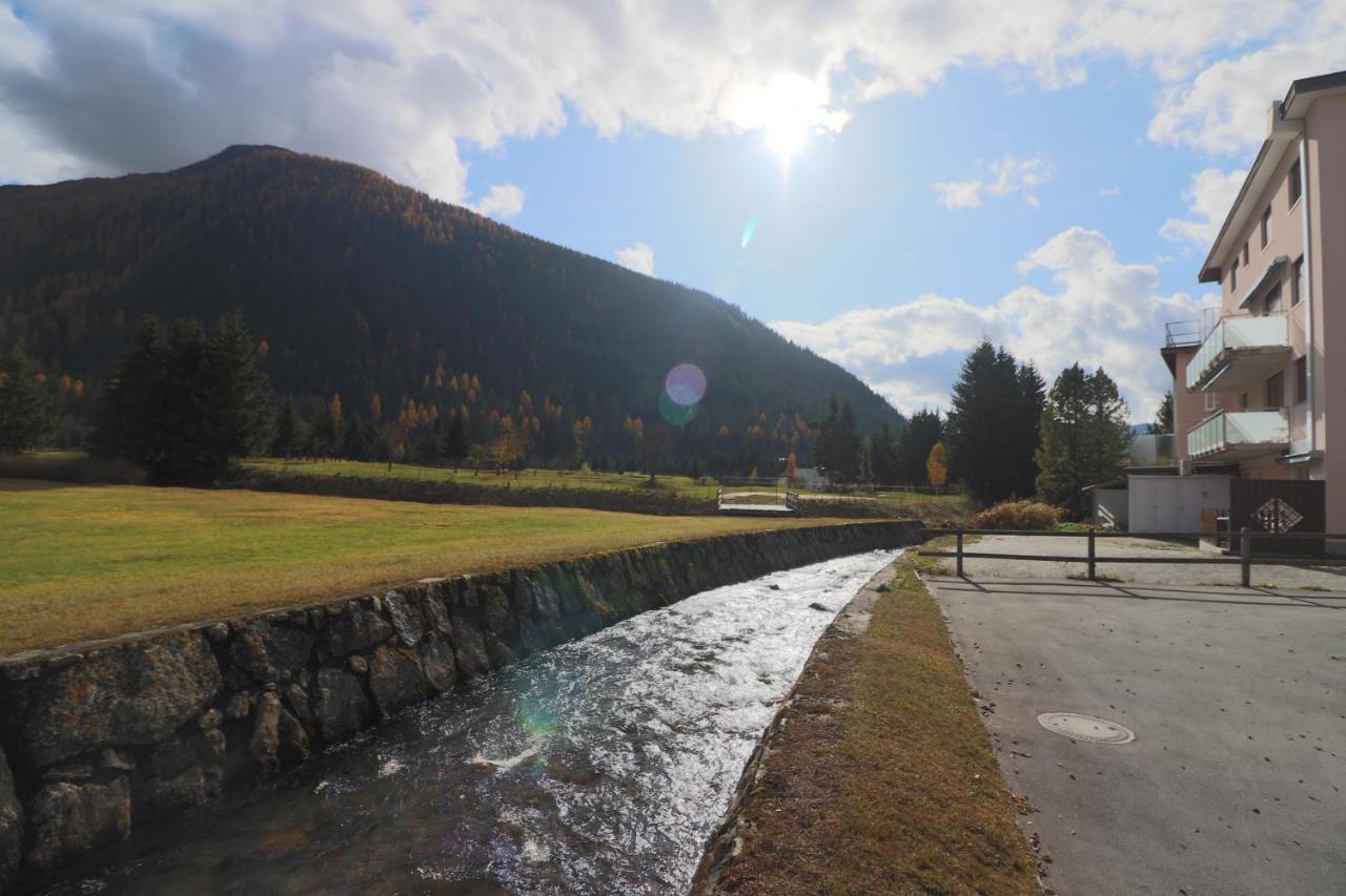 Golf Apartments - Schmid Davos Luaran gambar